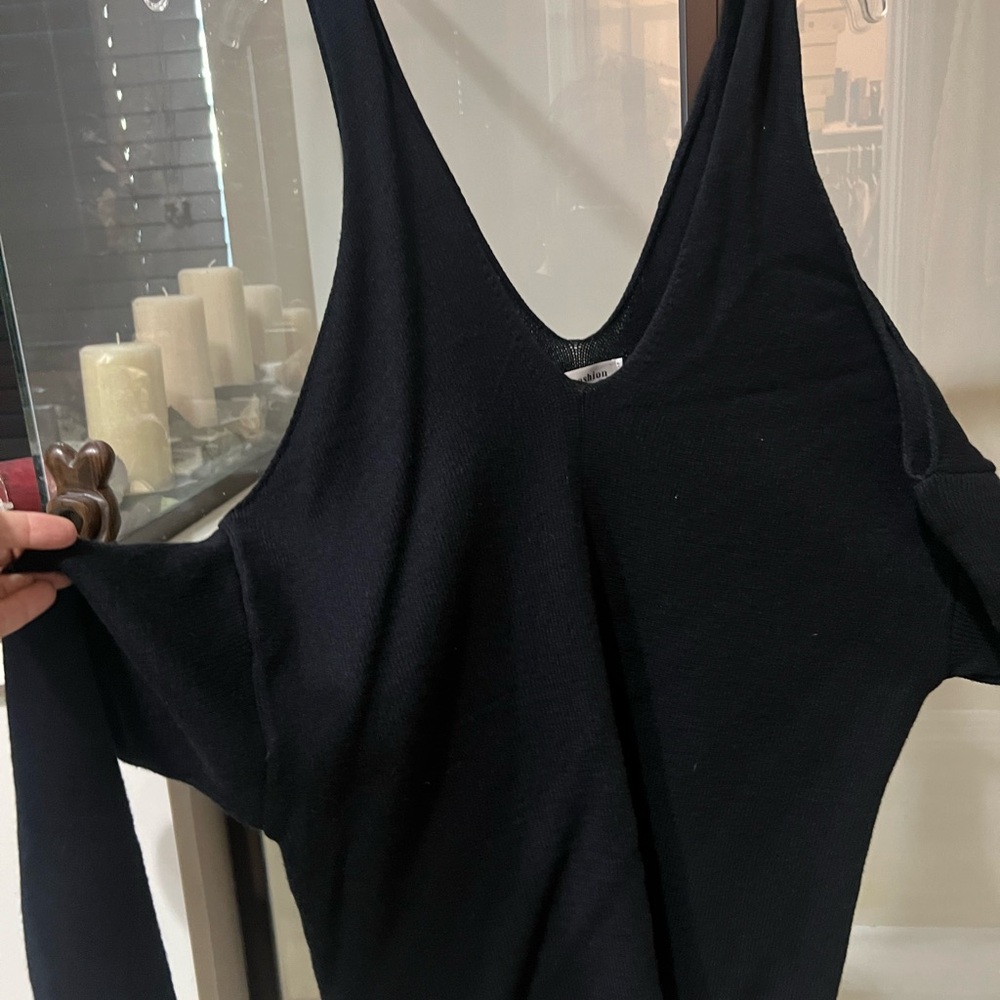 Black Sleeveless Knit Top